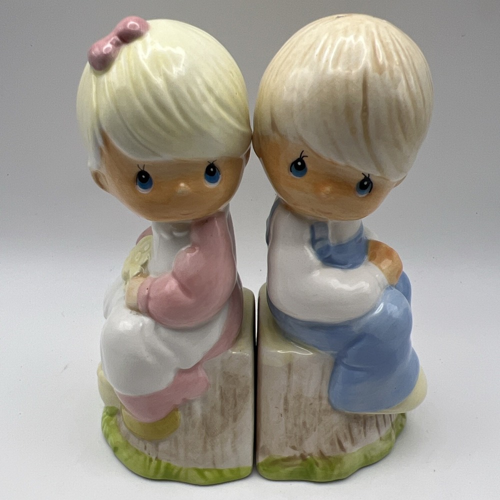 Precious Moments Boy & Girl ~ Love One Another Salt & Pepper Shakers